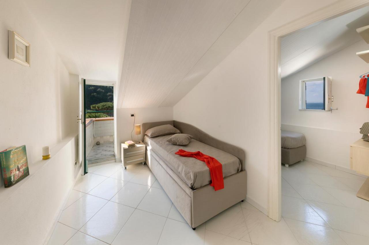 Apartmán Relais Del Mare Con Terrazza Fronte Mare Free Parking Massa Lubrense Exteriér fotografie